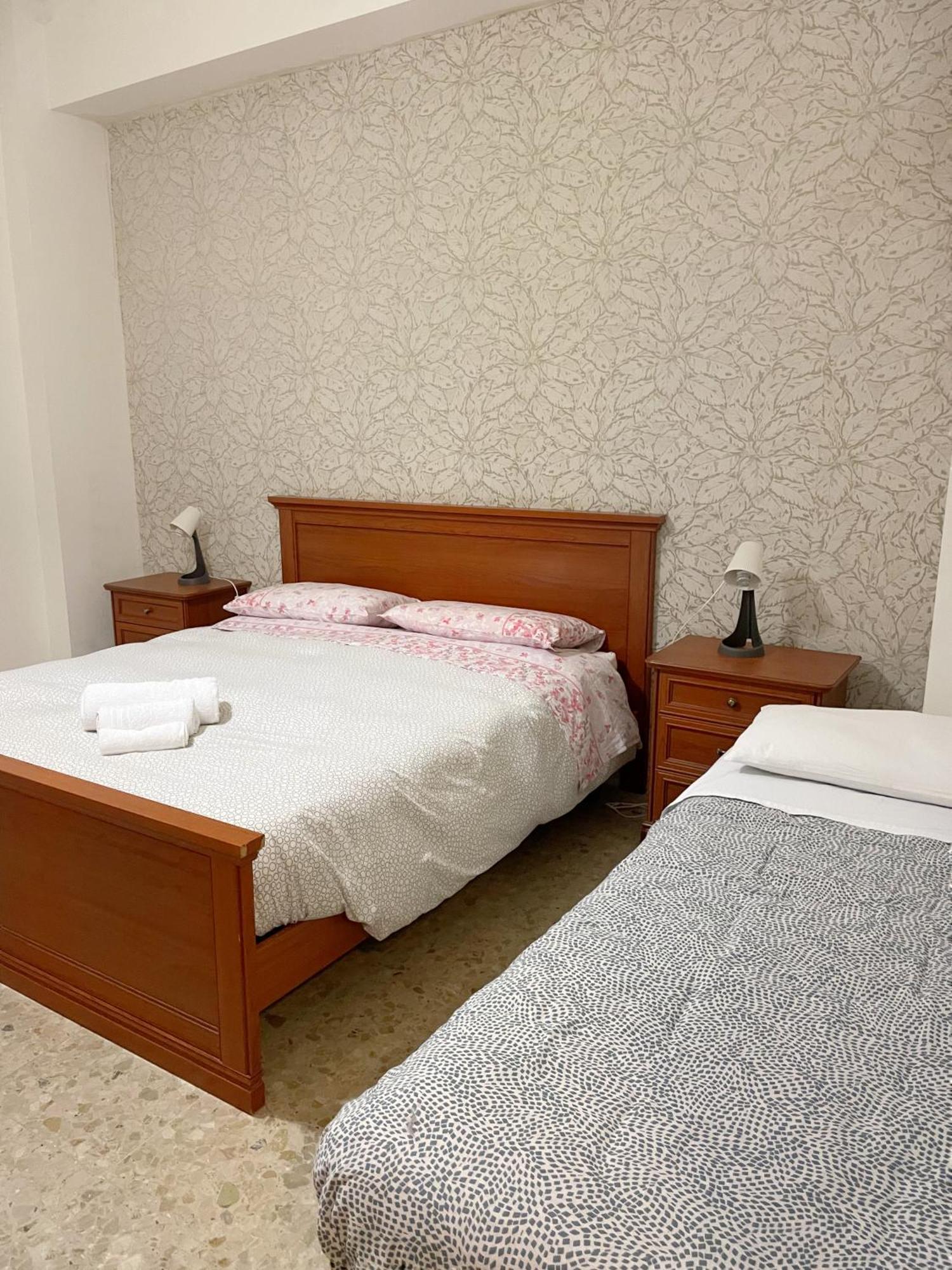 Cleo Azalea Apartment Ancona Exterior photo